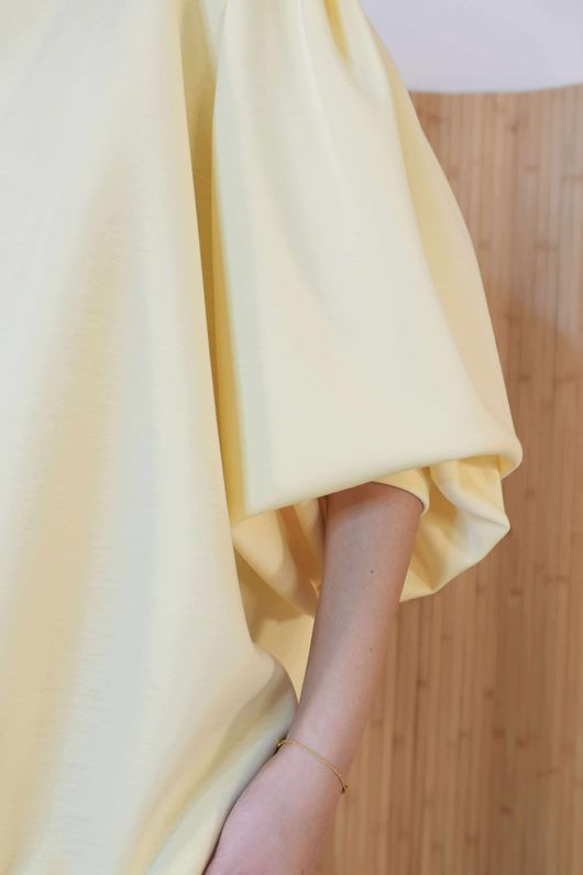 Nova Puff Sleeve Sweatshirt Soft Lemonade /10=